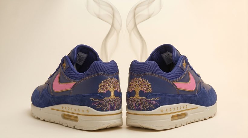 Indigo heel detail